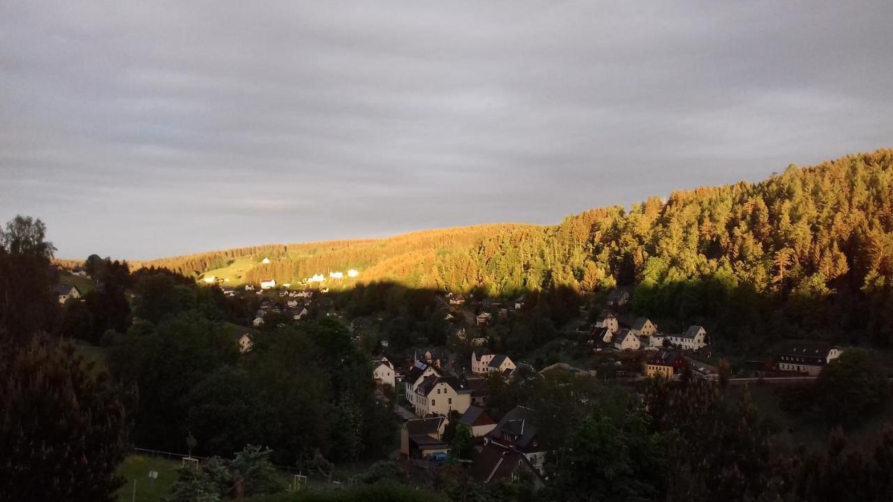 Erzgebirge - - Mit Schönem Ausblick, Ruhige, Lage Apartment Pobershau