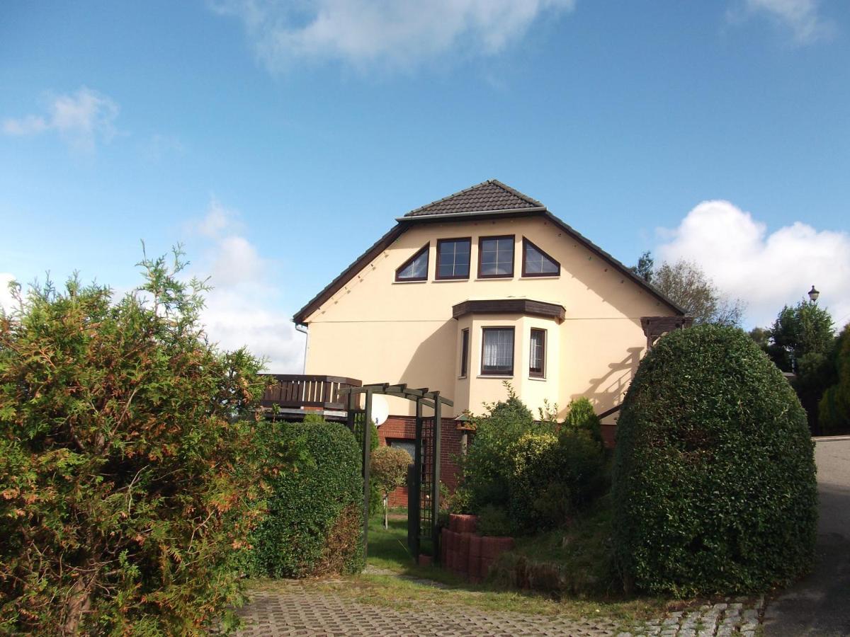 Erzgebirge - - Mit Schönem Ausblick, Ruhige, Lage Apartment
